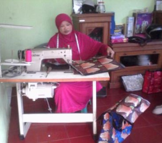 Menjahit produk